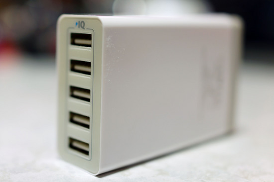 40W_5_Port_Wall_Charger_008.jpg